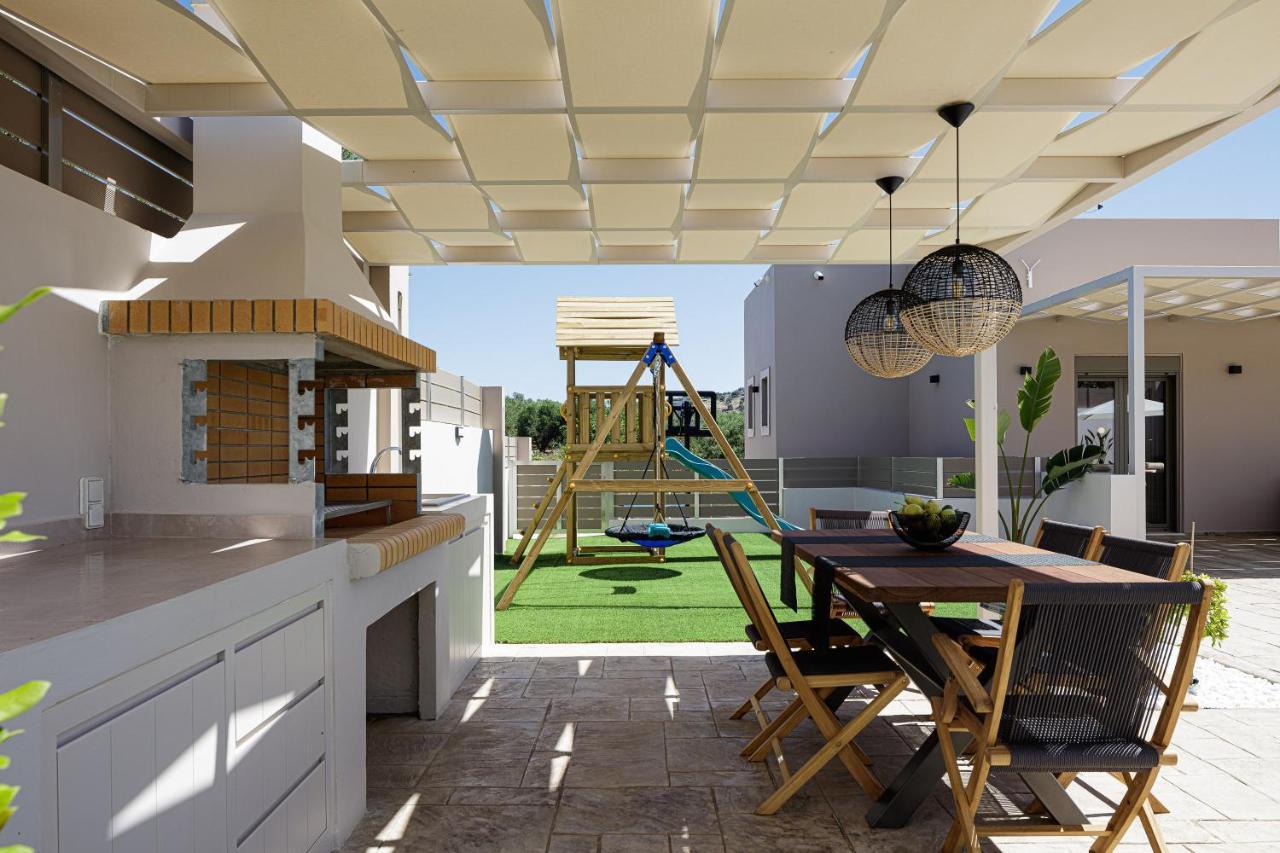 Koin Villa Sunset, With Heated Pool & Whirlpool, By Thinkvilla Perama  Bagian luar foto