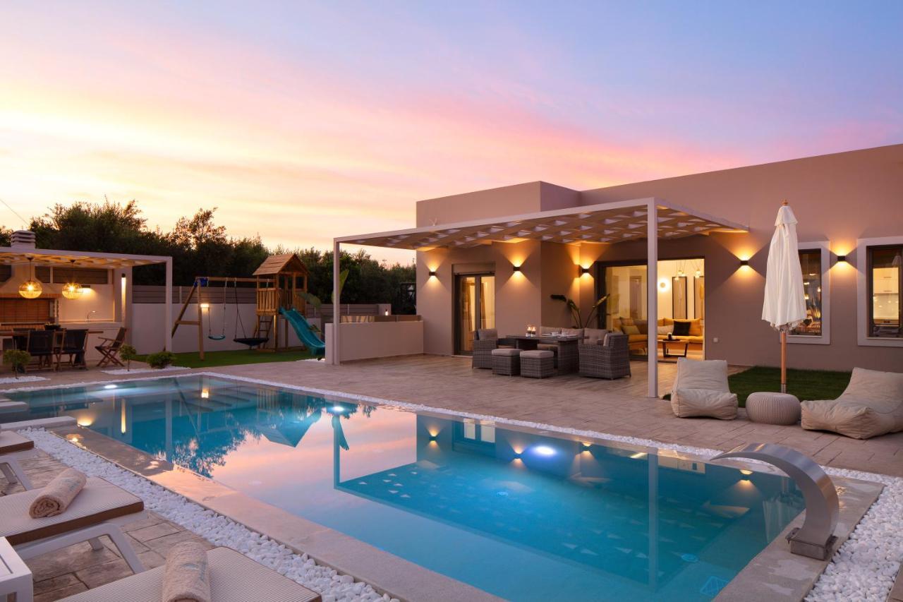 Koin Villa Sunset, With Heated Pool & Whirlpool, By Thinkvilla Perama  Bagian luar foto